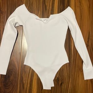 Ashton V Neck Bodysuit superdown